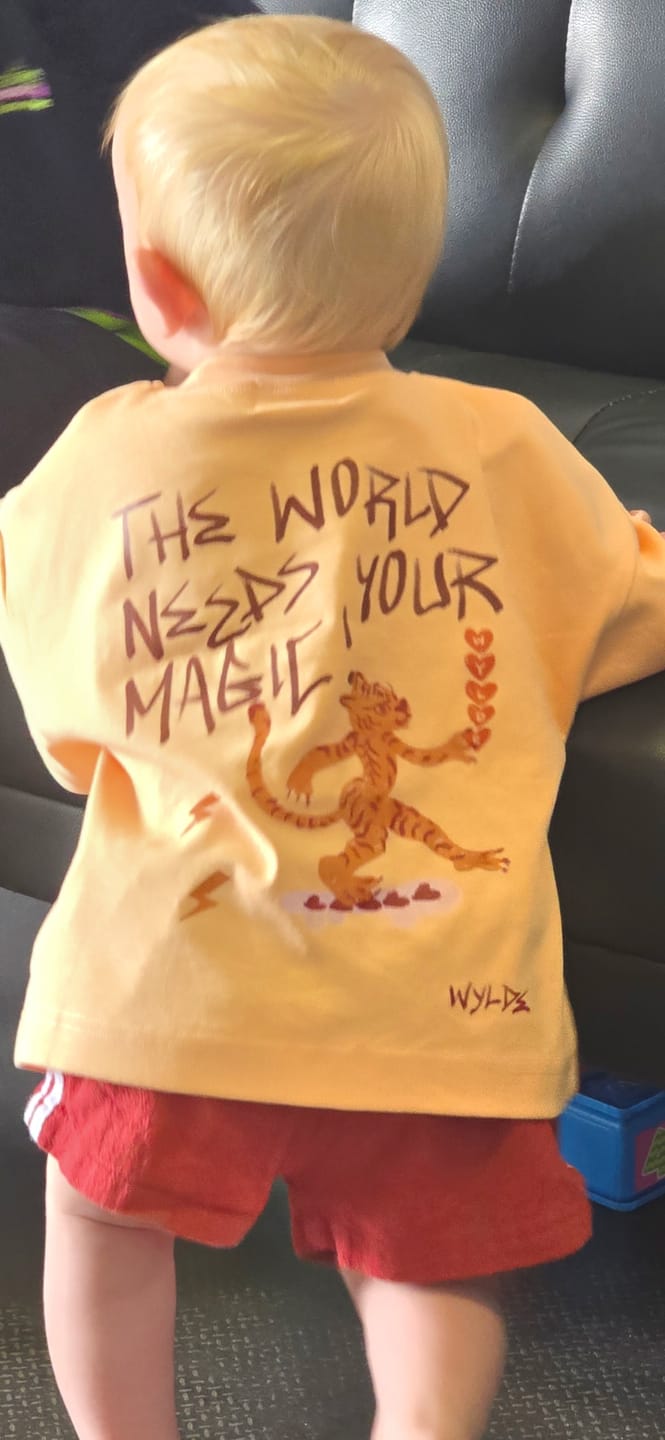 Customer photo review of Feel the magic tee