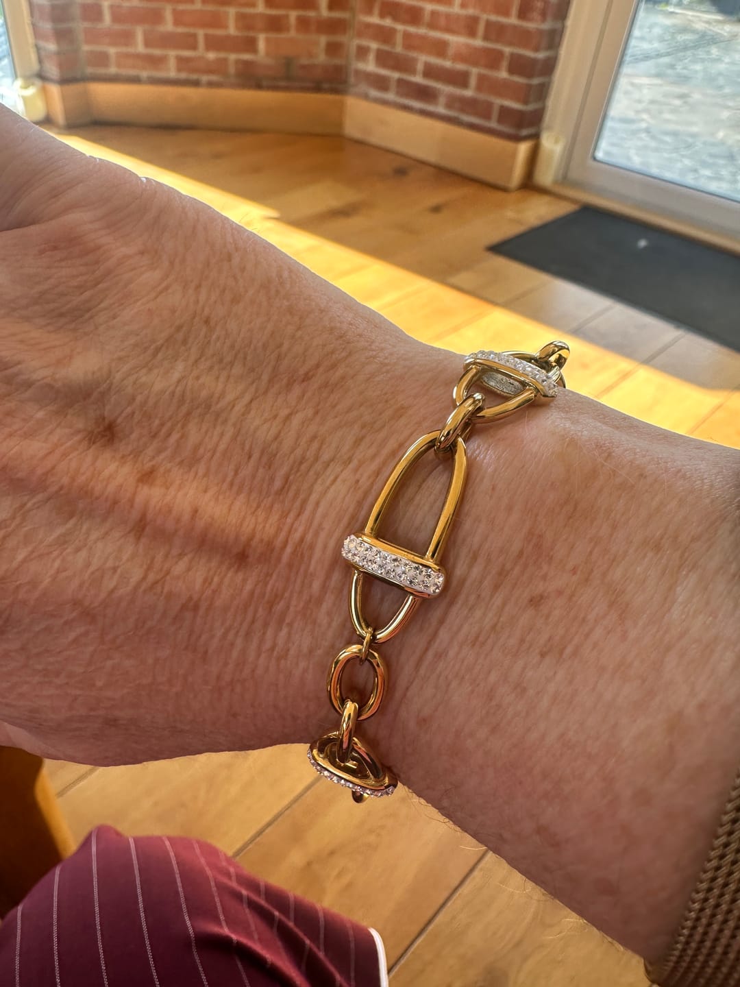 Customer photo review of Solas Bracelet - 14k water resistant