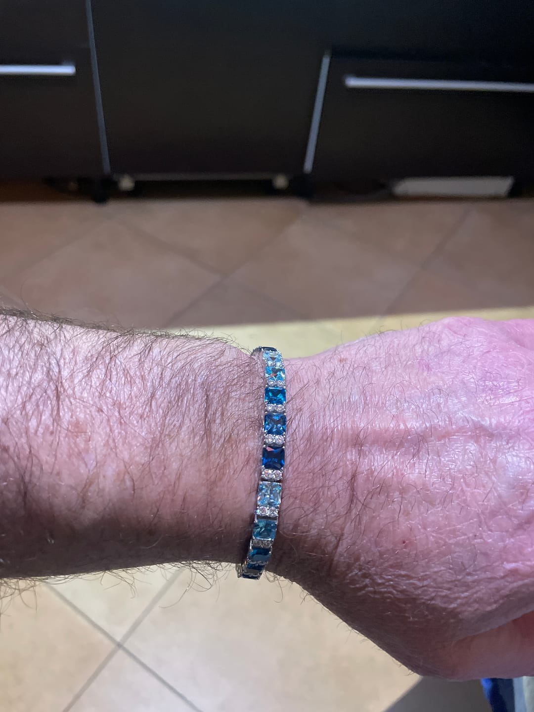 Customer photo review of Océan Bleu Bracelet