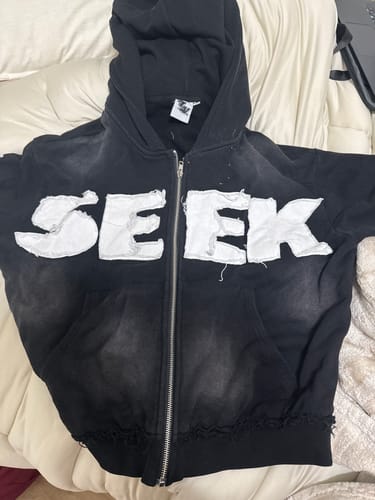 Customer photo review of SEEK ZIPUP