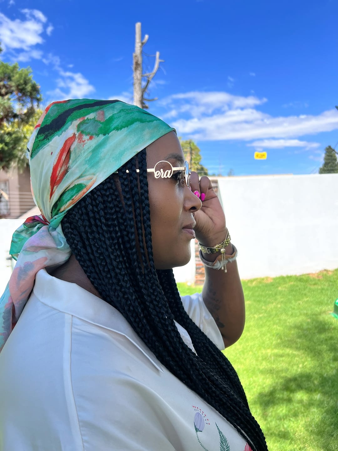 Customer photo review of Muse Logo Sunglasses – Gold Edition