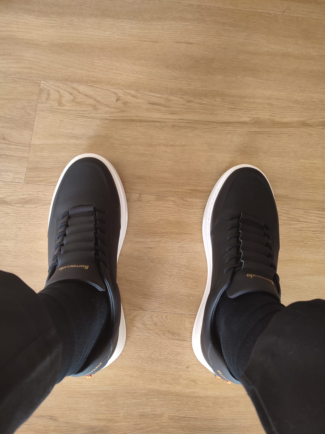 Customer photo review of Sneaker in pelle Nero