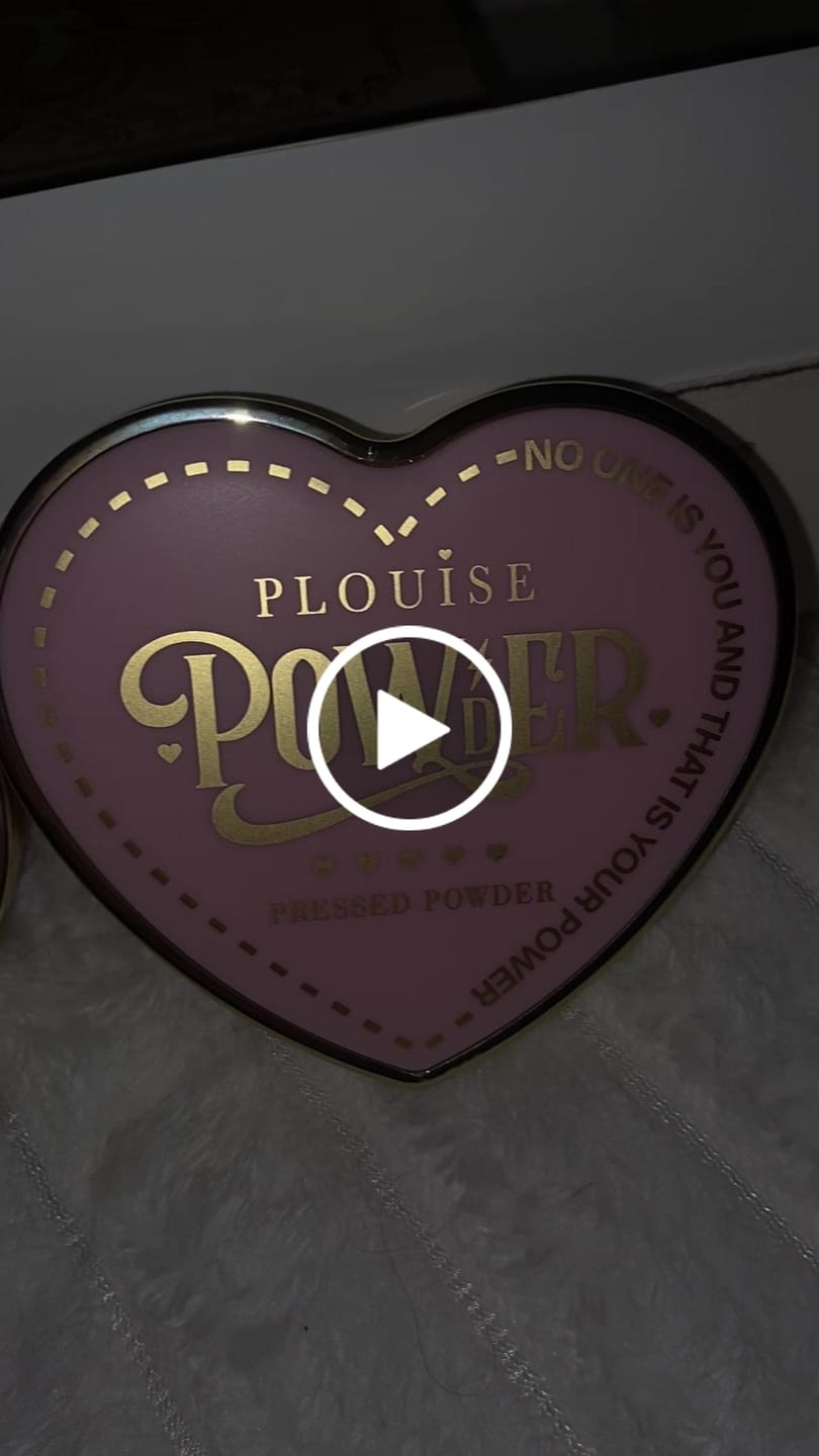 Customer video review of P.Louise Under-Eye Brightening Powder
