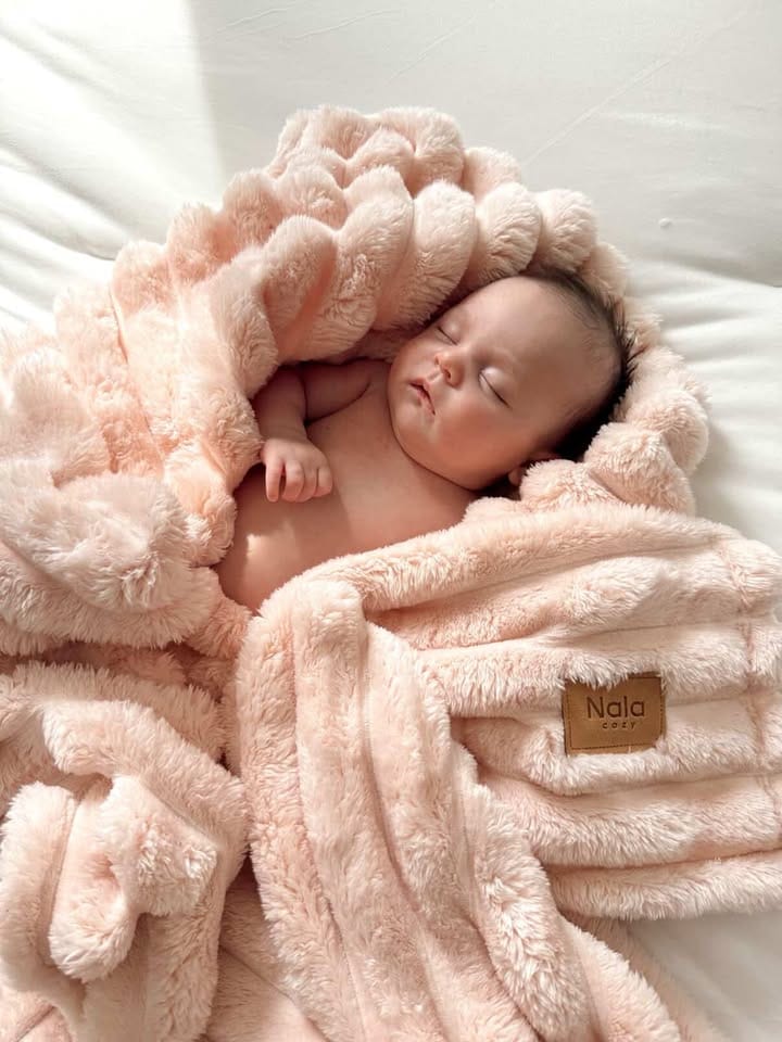 Customer photo review of Cloud Fleece Blanket