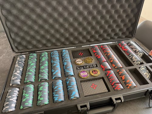 Customer photo review of Poker Case Aluminium Black 750 PRO