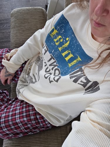 Customer photo review of Omirad “COPYCAT WAR” Heavy Waffle Long Sleeve