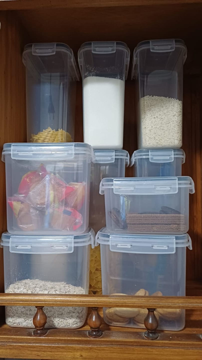 Customer photo review of Set de 24 Frascos Hermeticos Trasparentes