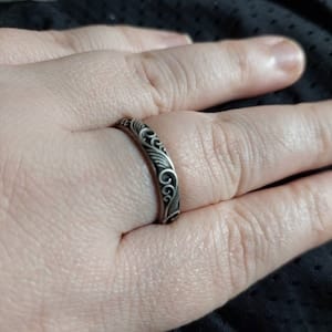 Customer photo review of Carved Leaf Ring