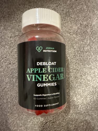 Customer photo review of Debloat Apple Cider Vinegar Gummies