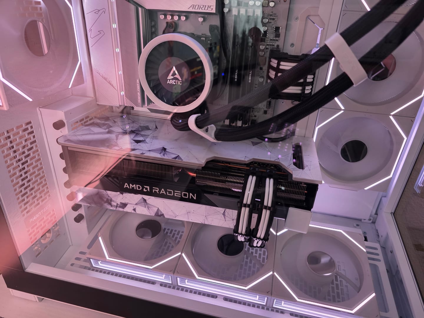 Customer photo review of Spectrum White RGB GPU Backplate