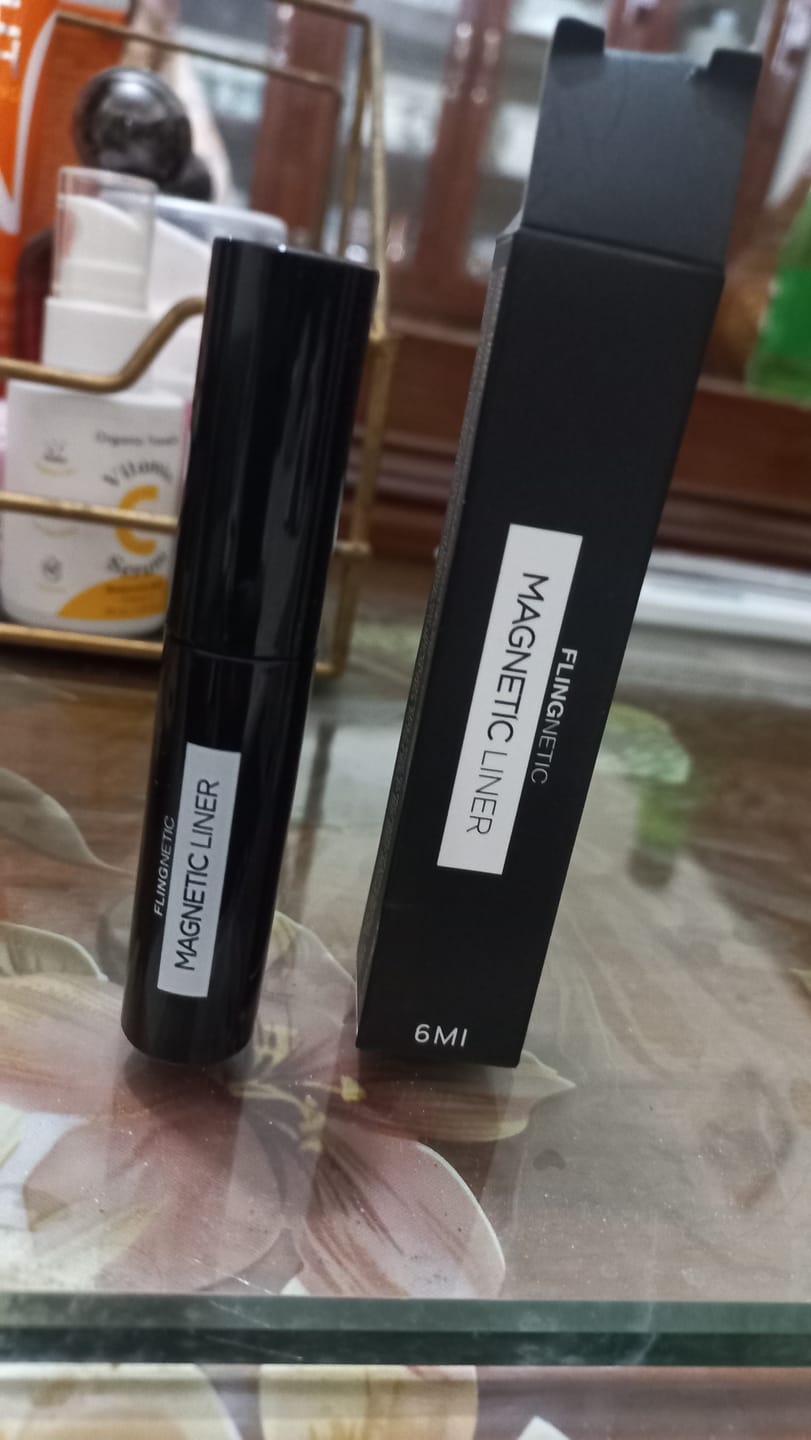 Customer photo review of Flingnetic Magnetic Eyeliner New Edition