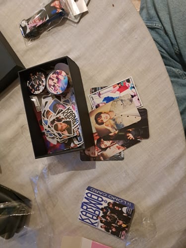 Customer photo review of SKZ KARMA Gift Box Limited Edition