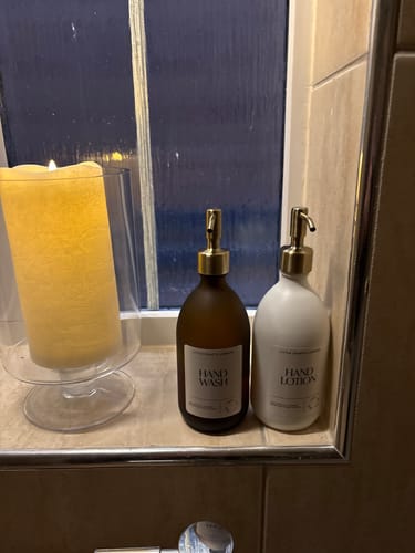 Customer photo review of Milky White 500ml Glass Bottle with Metal Pump