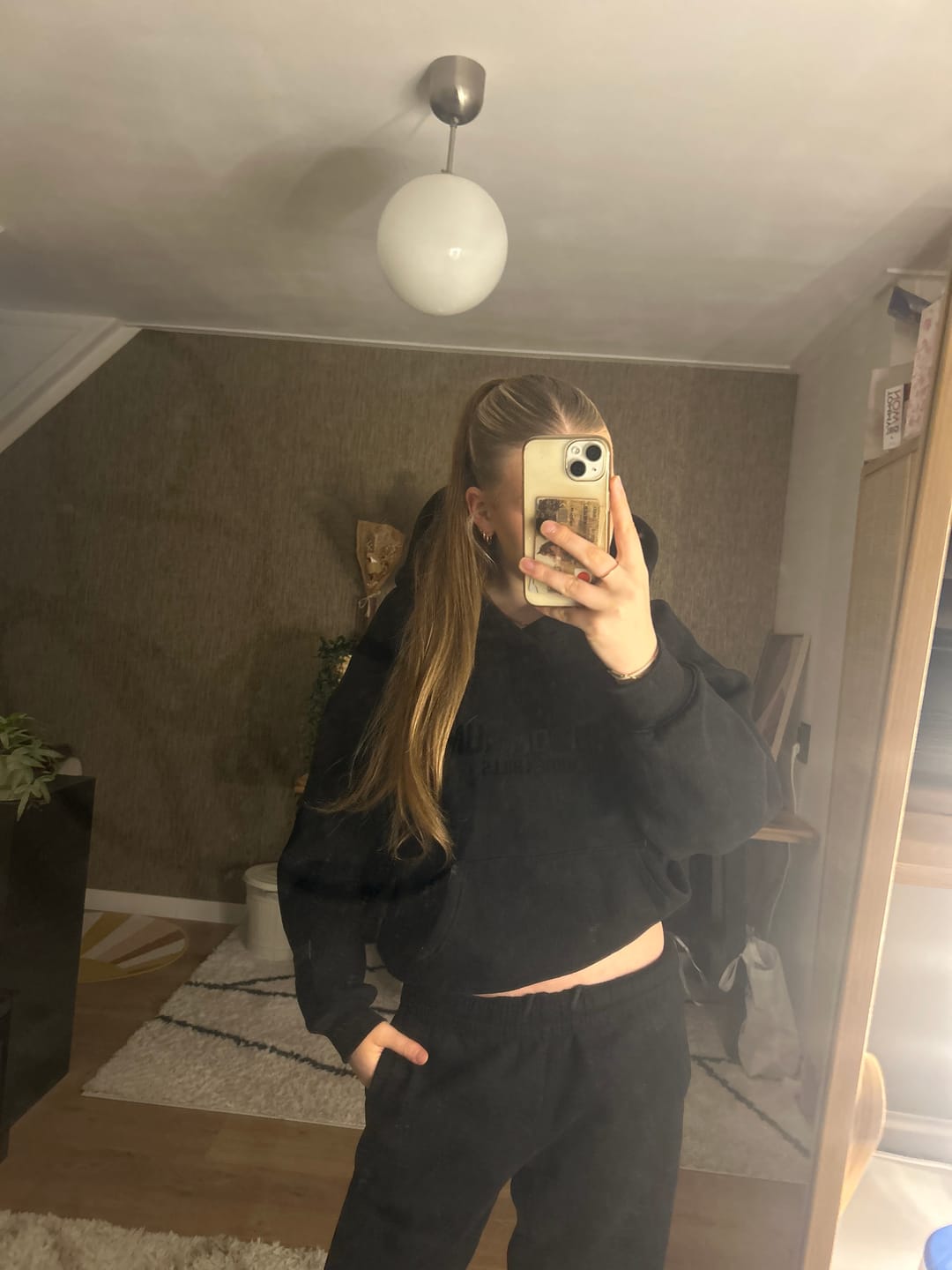 Customer photo review of BASICS HOODIE BLACK