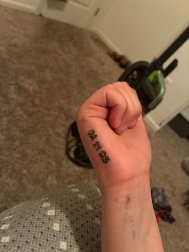 Customer photo review of Tattoo Kit - Neebol PX02 Wileless Tattoo Pen Starter Kit with Stencil Gel