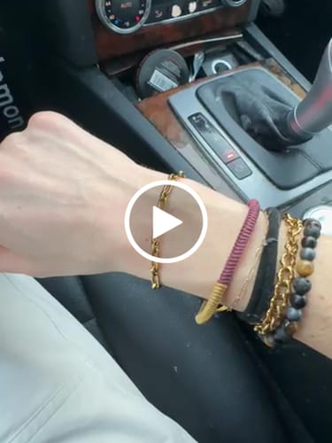 Customer video review of Modern Paper Clip Chain Bracelet