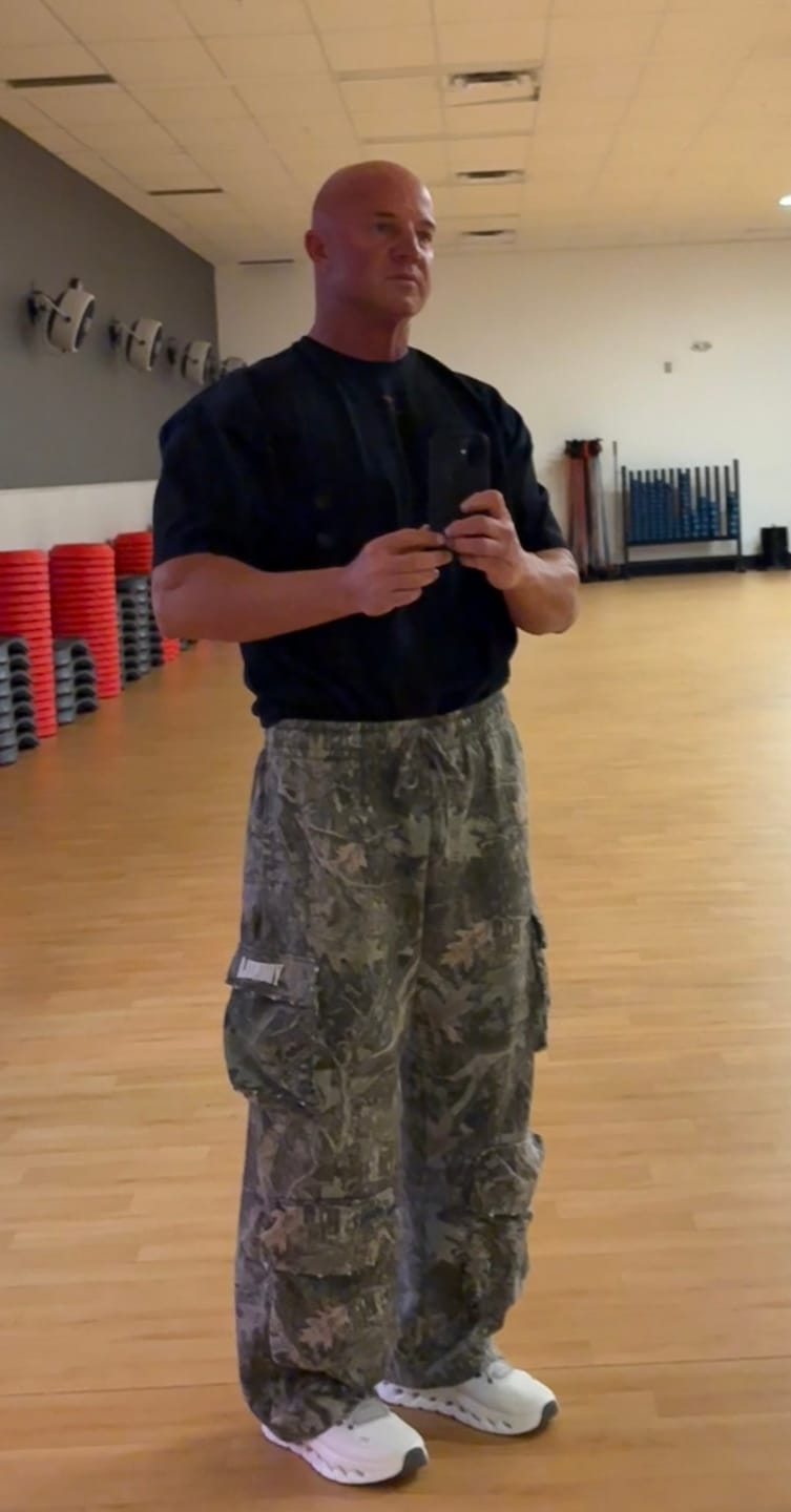 Customer photo review of 2033 - Heritage Cargo Sweats