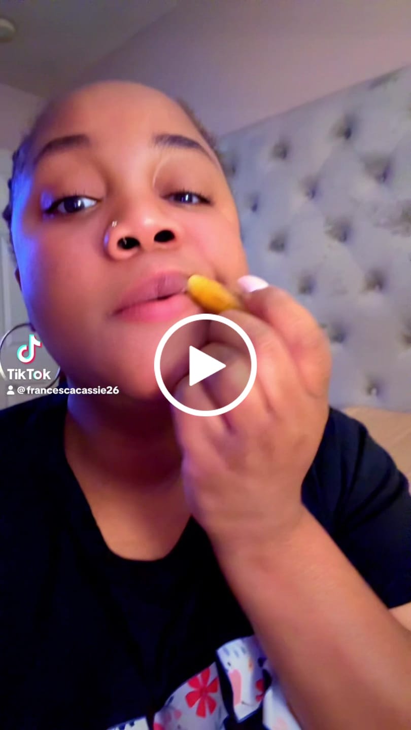 Customer video review of Turmeric and Lemon Lip Balm (for Dark Lips)