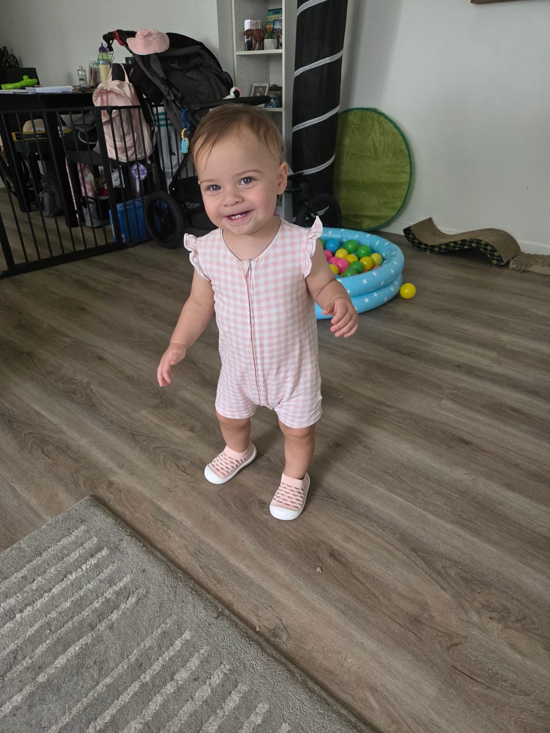 Customer photo review of Sole Sox Pink Breathable Mesh