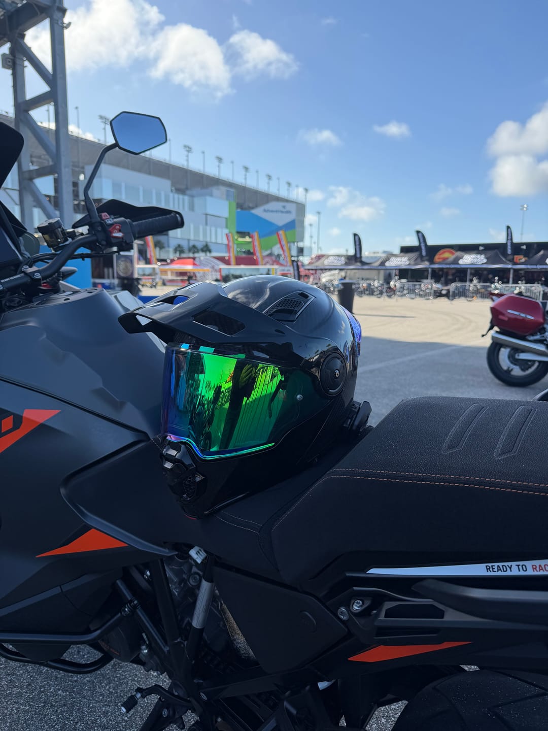 Customer photo review of D.O.T. & ECE Daytona C6- Grey Carbon Fiber