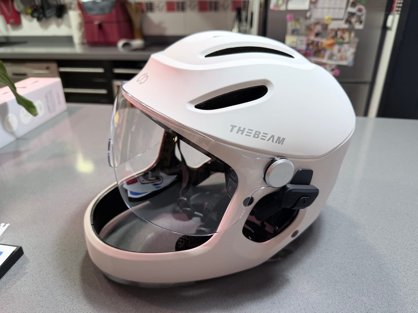 Customer photo review of Roamee - Hands-free Bluetooth kit for bicycle helmet
