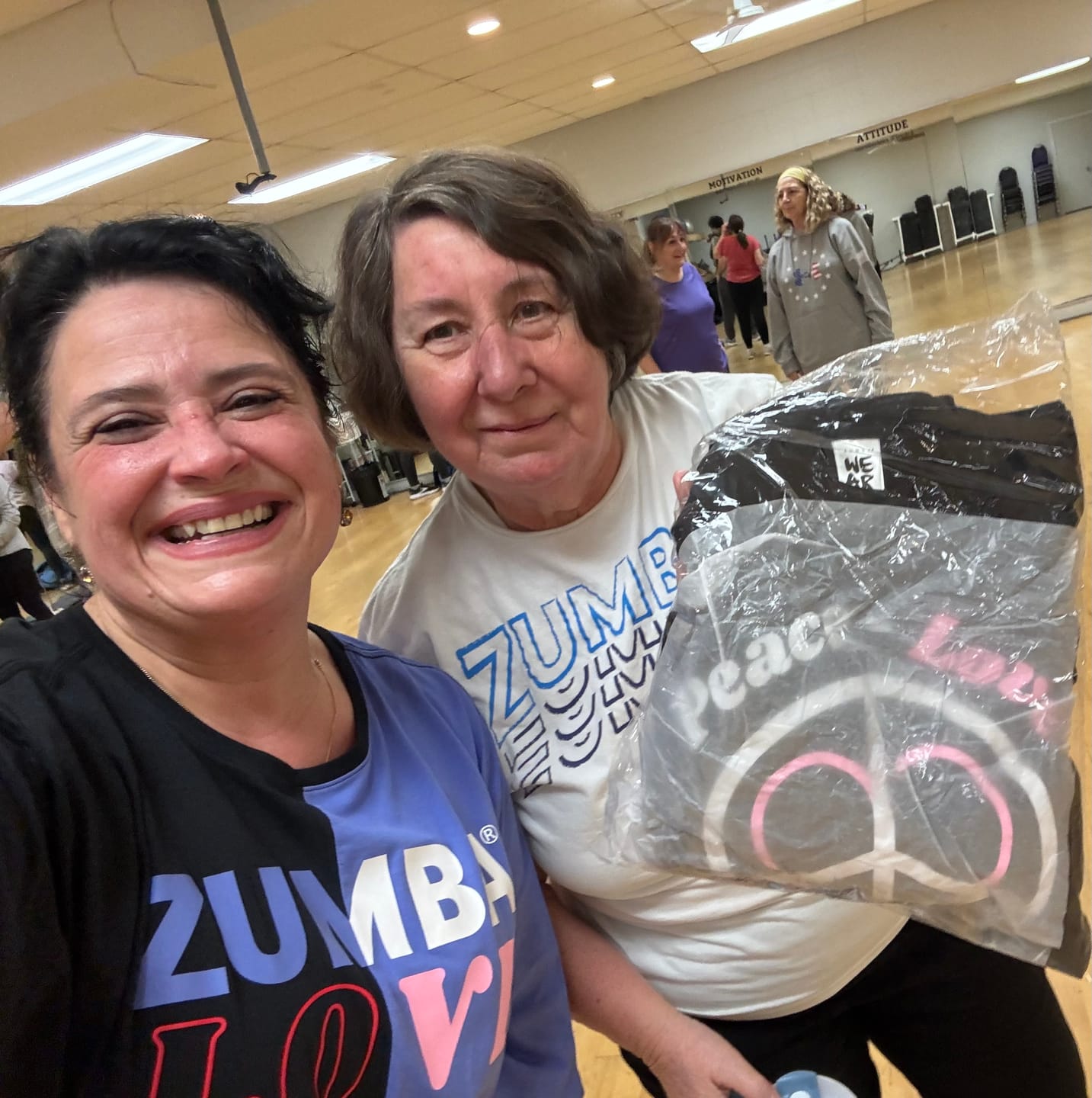 Customer photo review of Zumba Love Men's Oversized Crew Neck Tee
