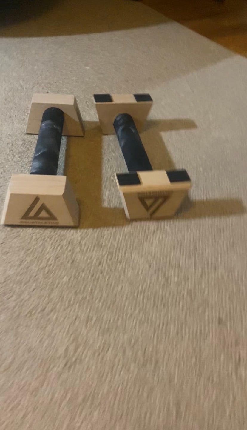 Customer photo review of Wooden Parallettes MINI