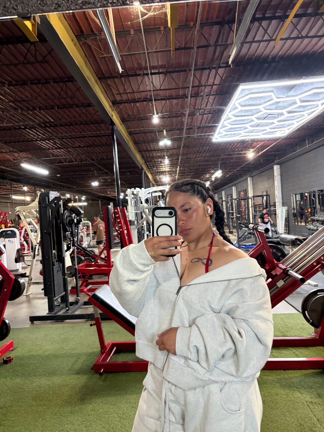 Customer photo review of W5210 - Studio Edit Zip Hoodie