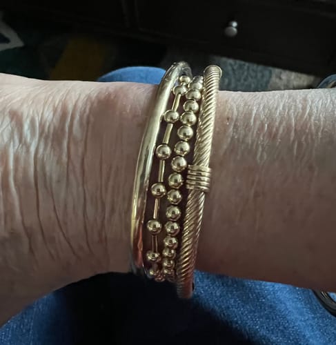 Customer photo review of bead station bracelet (4mm)