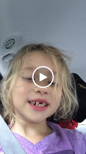 Customer video review of 14k Solid Gold Snowflake Necklace