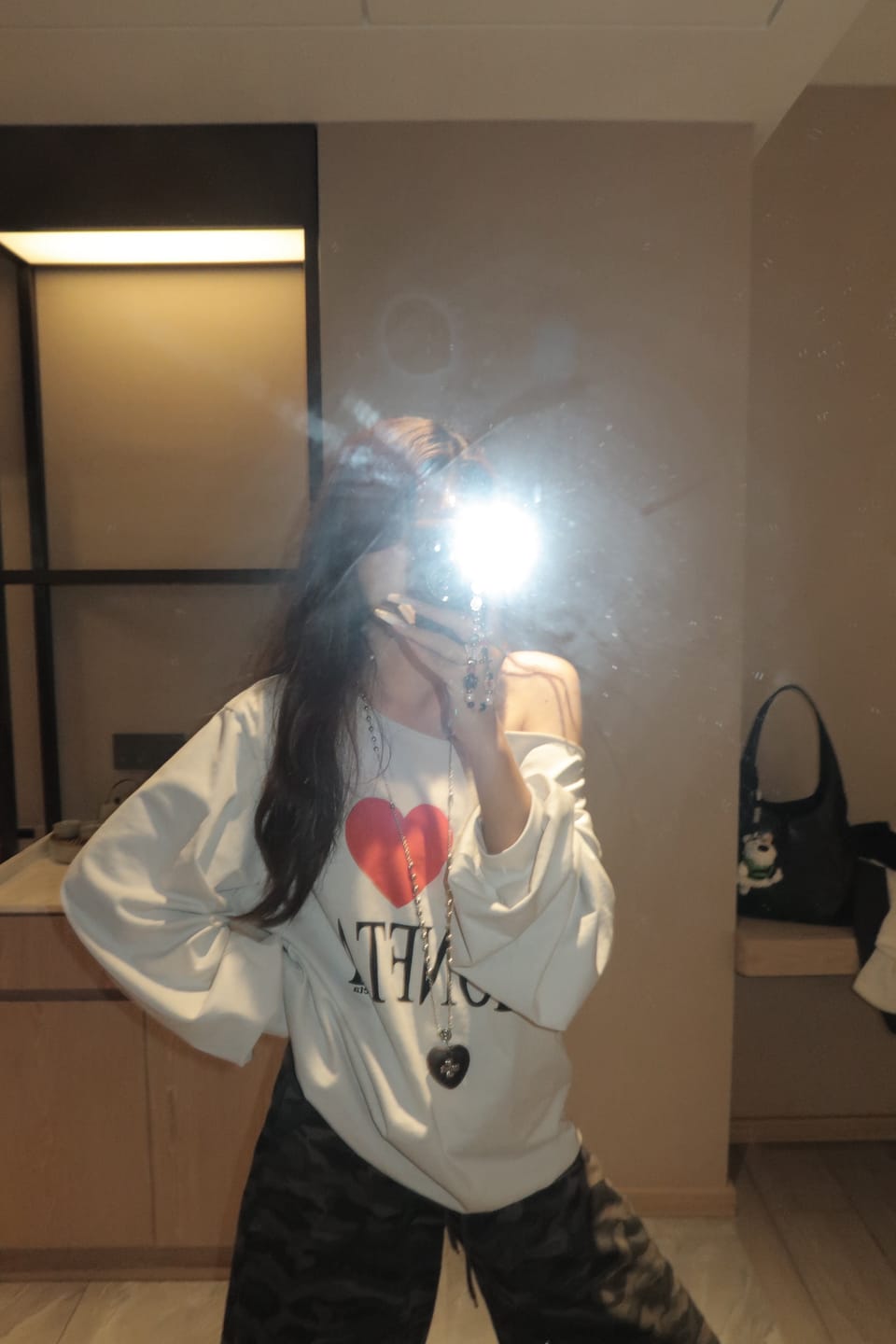 Customer photo review of 0122stepll Long Sleeve Pullover T-Shirt