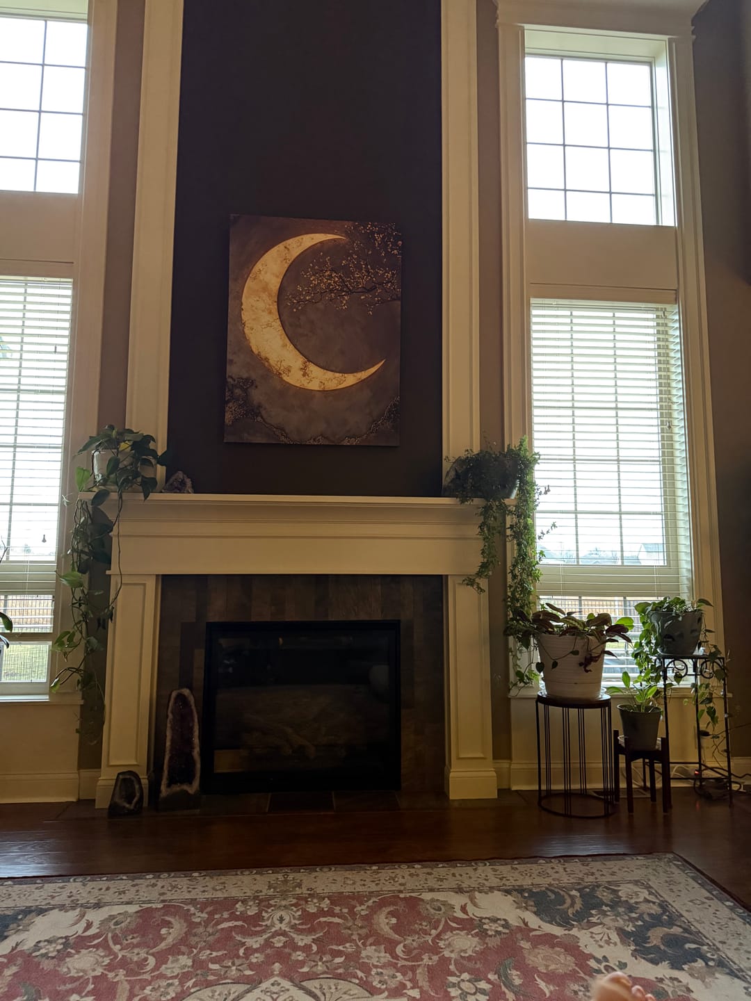 Customer photo review of Luxury Crescent Moon Canvas Wall Decor – Illuminated Gold and Grey Artwork