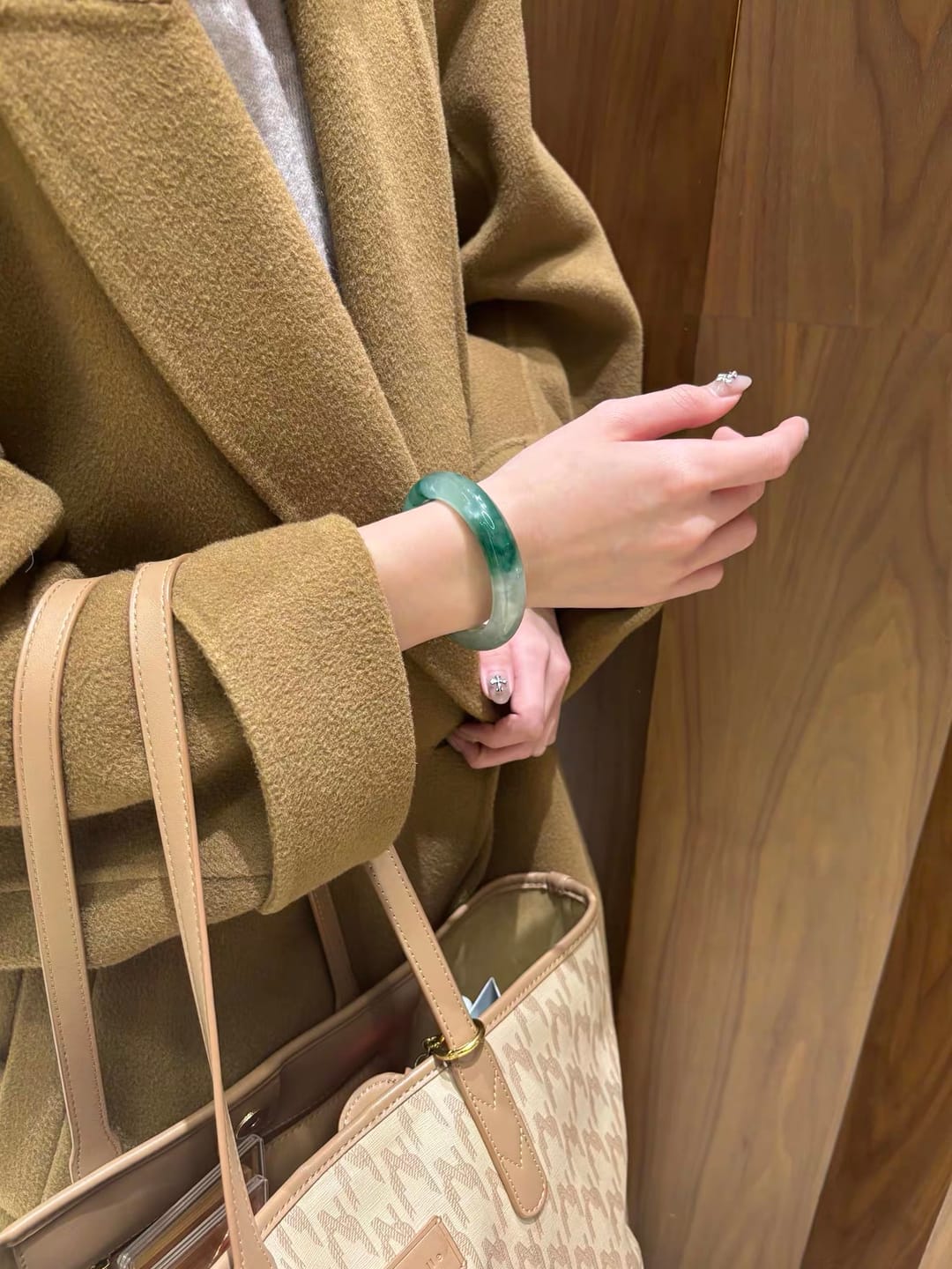 Customer photo review of Mountain Mist African Jade Bangle