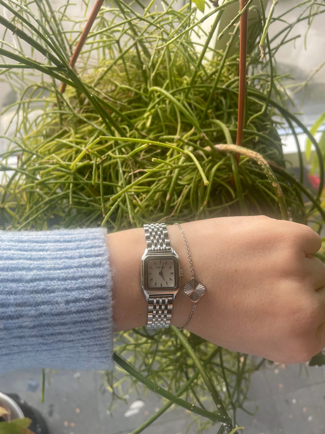 Customer photo review of Macy Petite Silver White