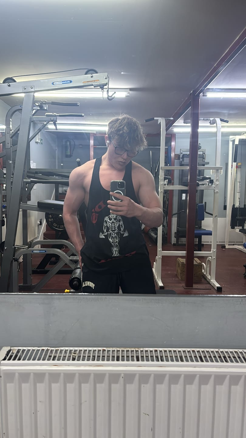 Customer photo review of 3003 - Gold's Iron Legacy Icon Stringers