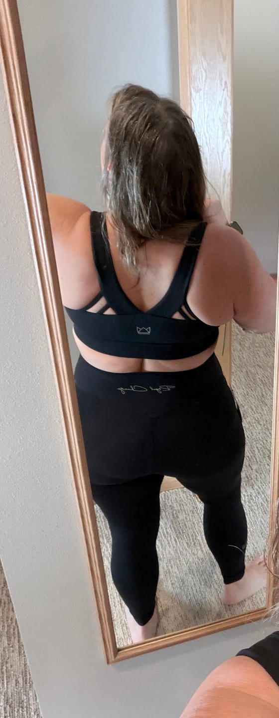 Customer photo review of ESSENCE Full Length Legging