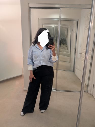 Customer photo review of LILY Cotton Casual Blue Commute Shirt