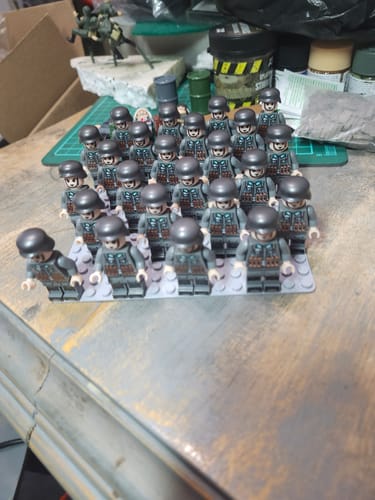 Customer photo review of Brick Battalion | 24 Soldiers