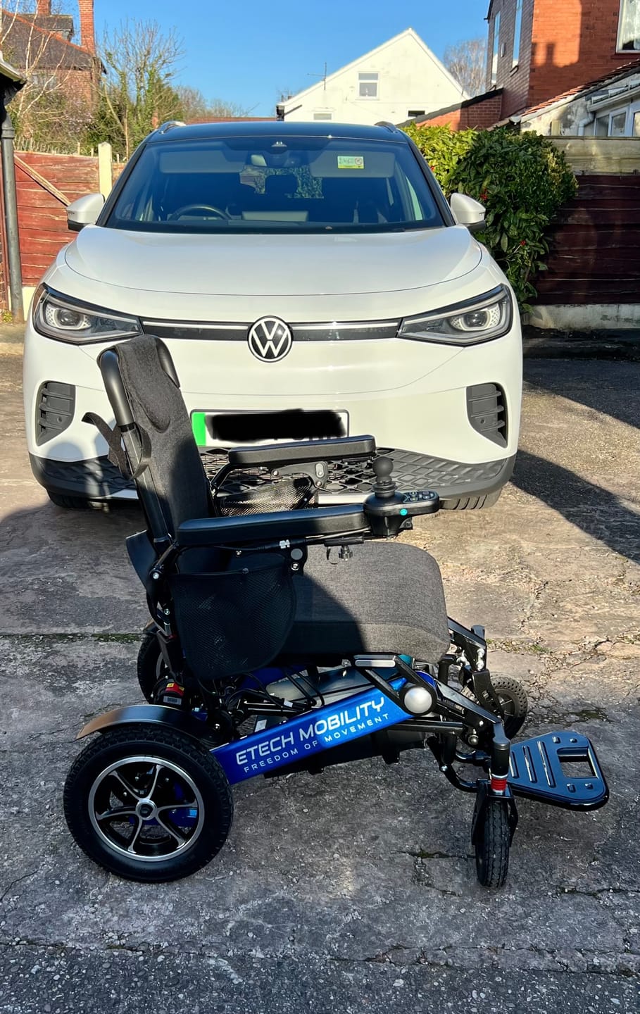 Customer photo review of Wide-Seat Electric Wheelchair Powerchair Freedom Elite ST