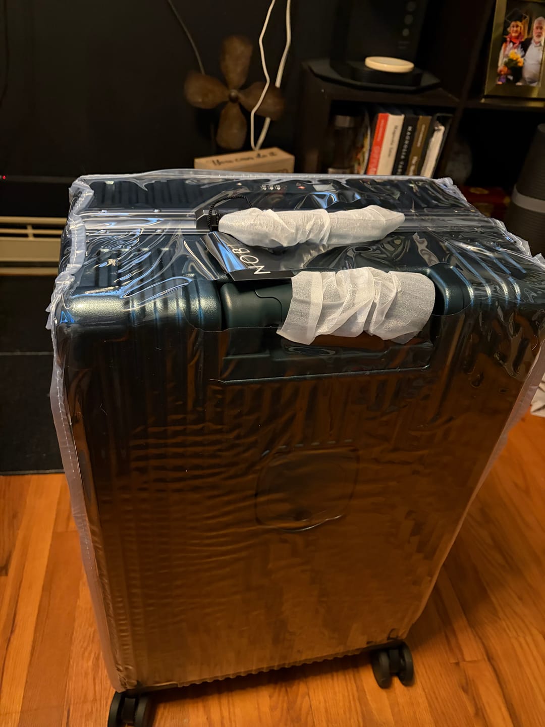 Customer photo review of Check-In Medium: All-In-One 24"