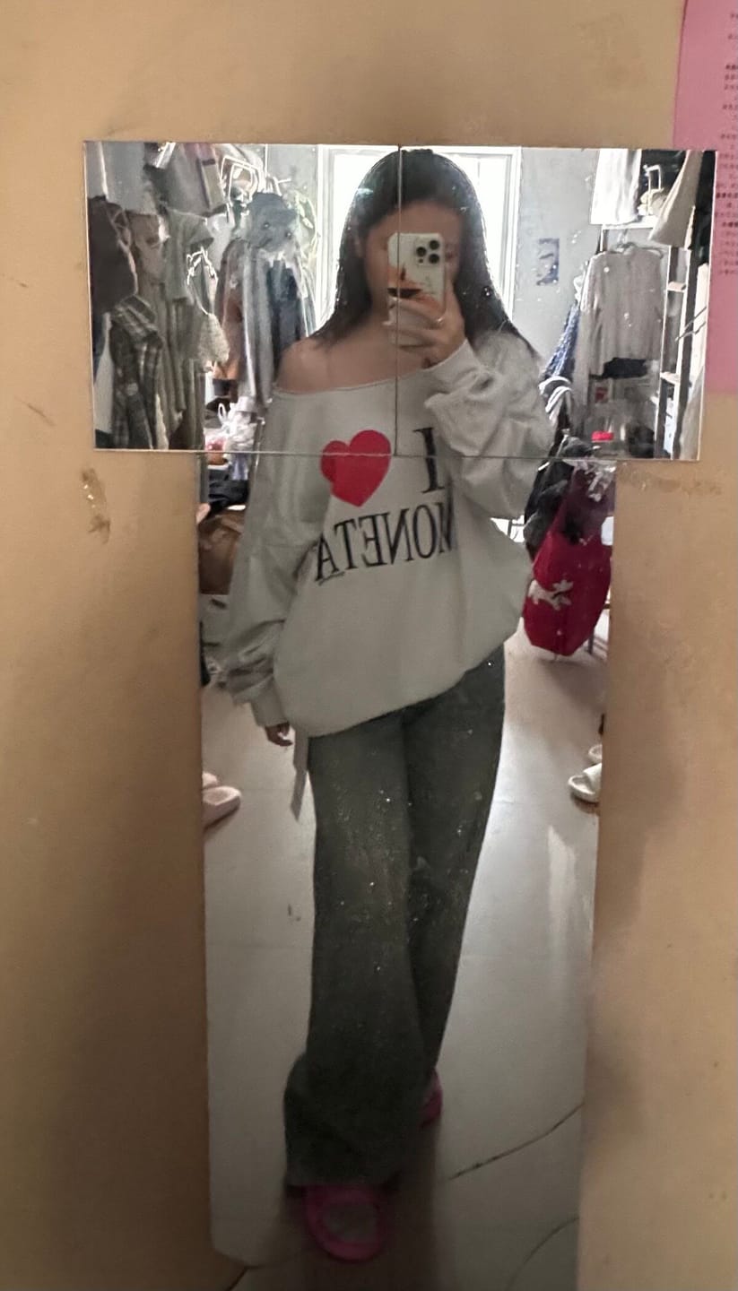 Customer photo review of 0122stepll Long Sleeve Pullover T-Shirt