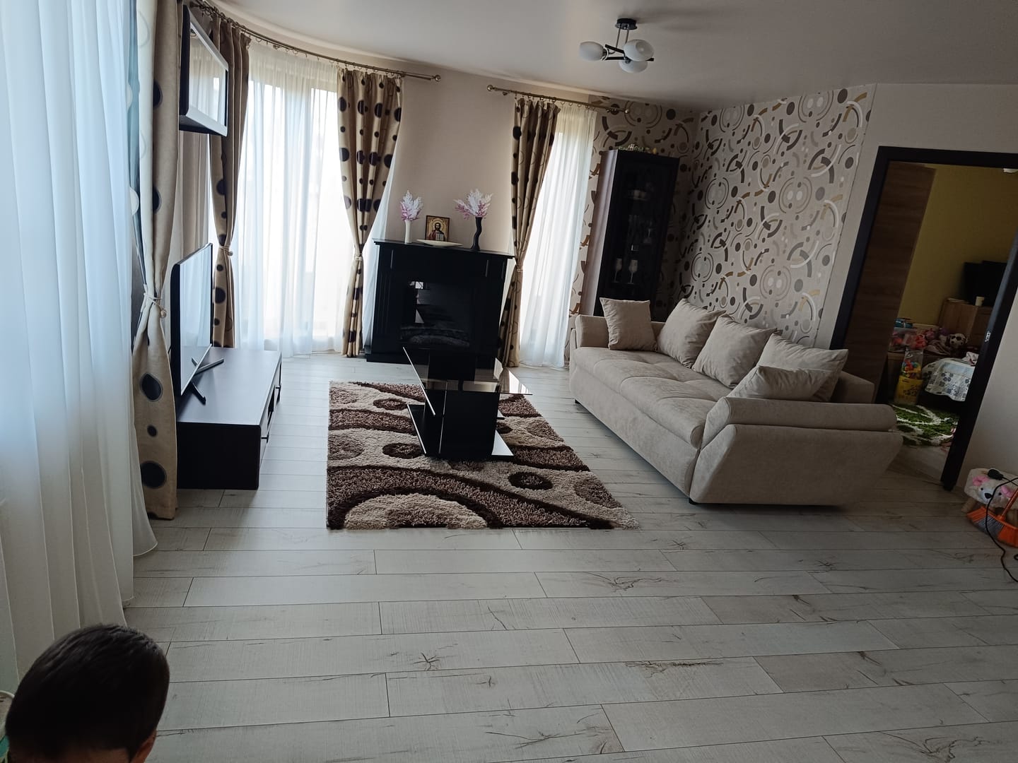 Customer photo review of Canapea extensibilă dumonde cu ladă de depozitare si sezut confortabil din spuma HR, Loana Enjoy Camel 250x100 cm