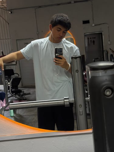 Customer photo review of Velion Relaxed Tee - Light Blue