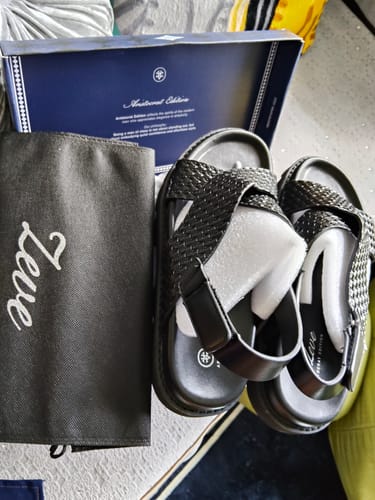 Customer photo review of Aksa Sandal - Solid Black