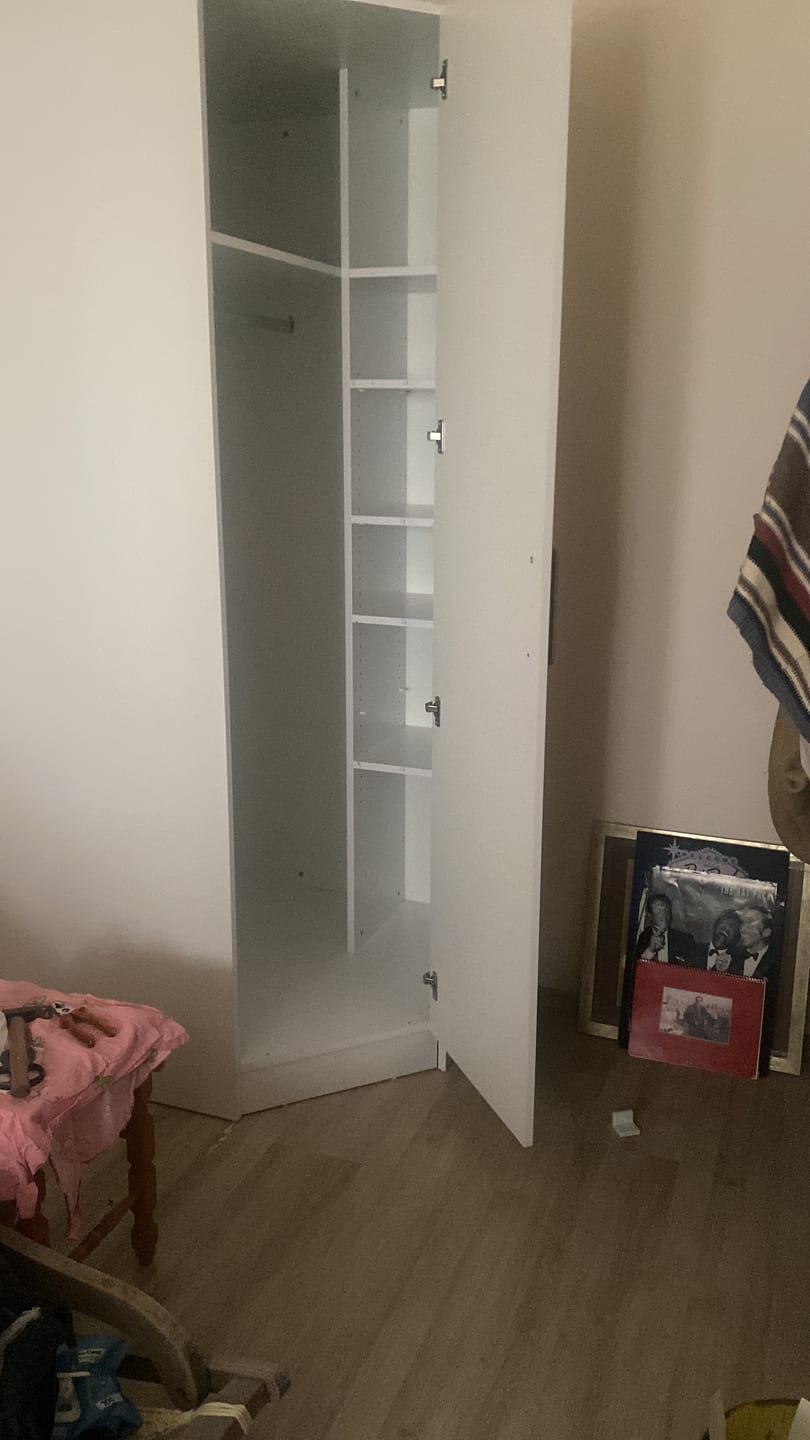 Customer photo review of Rani BA140 Köşe Modül Gardırop Tek Kapaklı 6 Raflı Askılı Elbise Dolabı Tamamlayıcı Köşe Ünitesi Beyaz