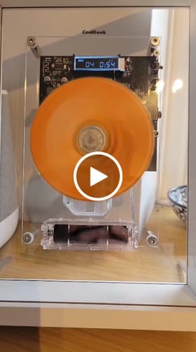 Customer video review of M1 Music Frame CD Player