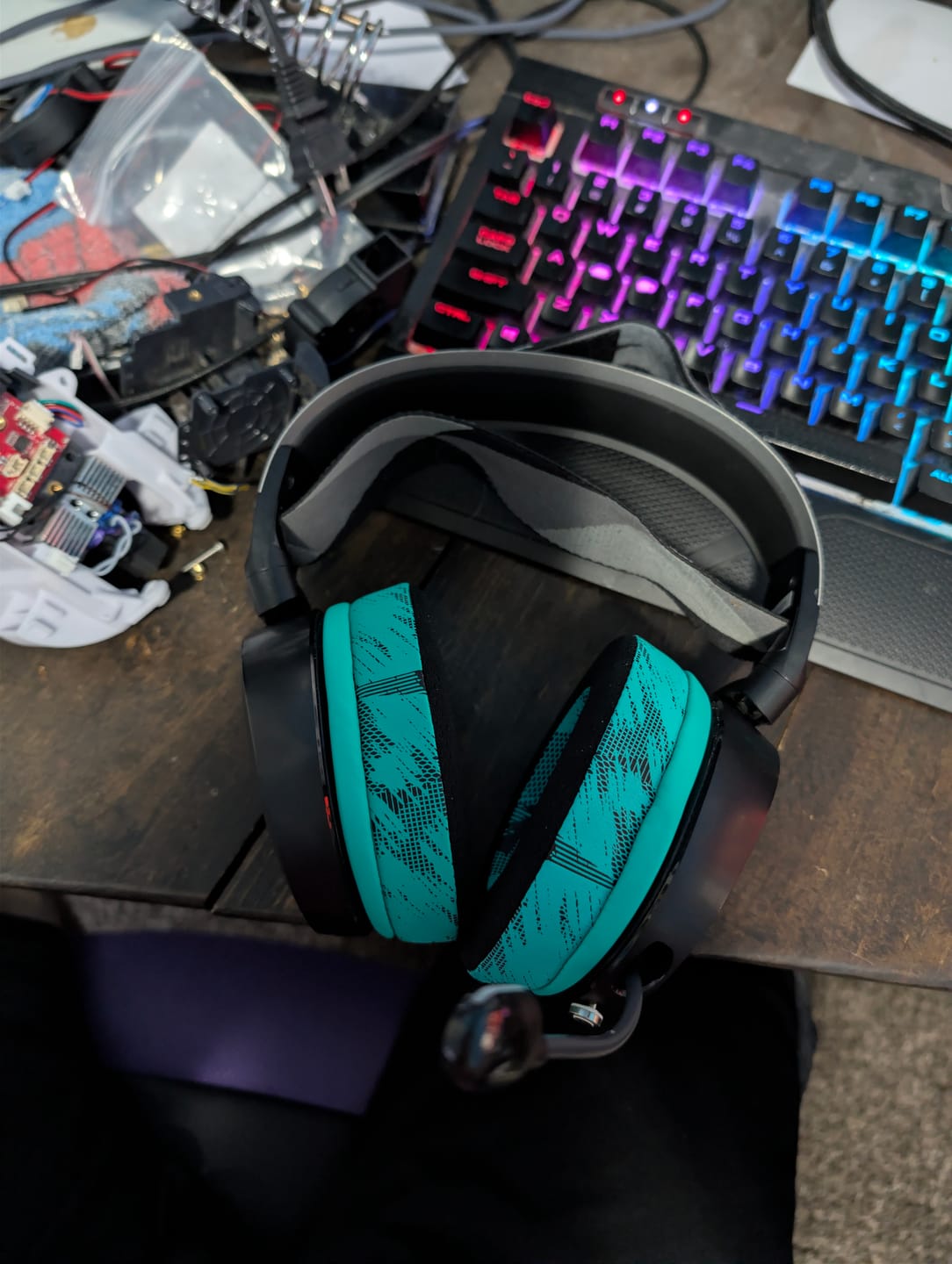 Customer photo review of WC FreeZe - Hybrid Cooling Gel Infused Gaming Earpads