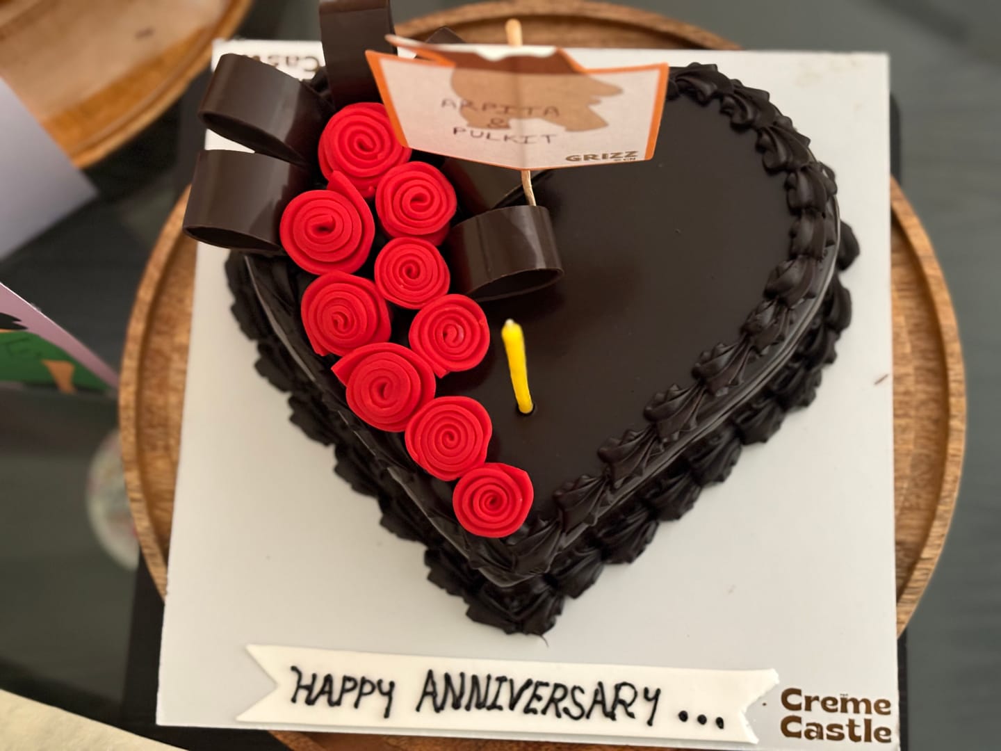 Customer photo review of Roses on Chocolate Heart