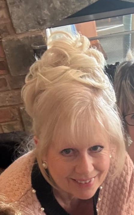 Customer photo review of Stranded Medium Flicky Clip-on Ponytail - Colour #1001 Polar Star