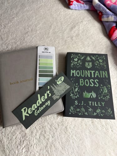 Customer photo review of probably smut book club subscription